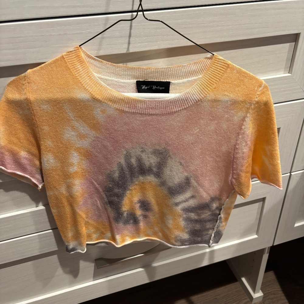 Hazel sweater size small new without tags